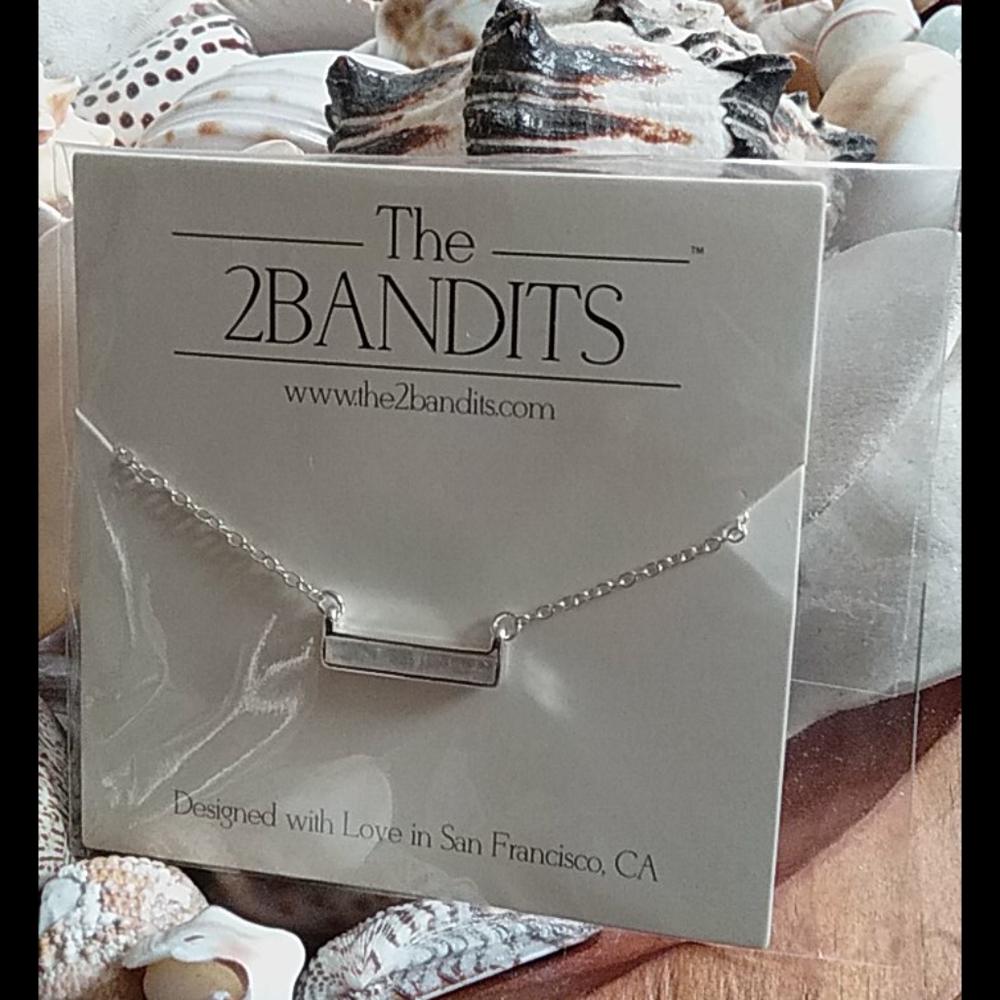 2Bandits necklace